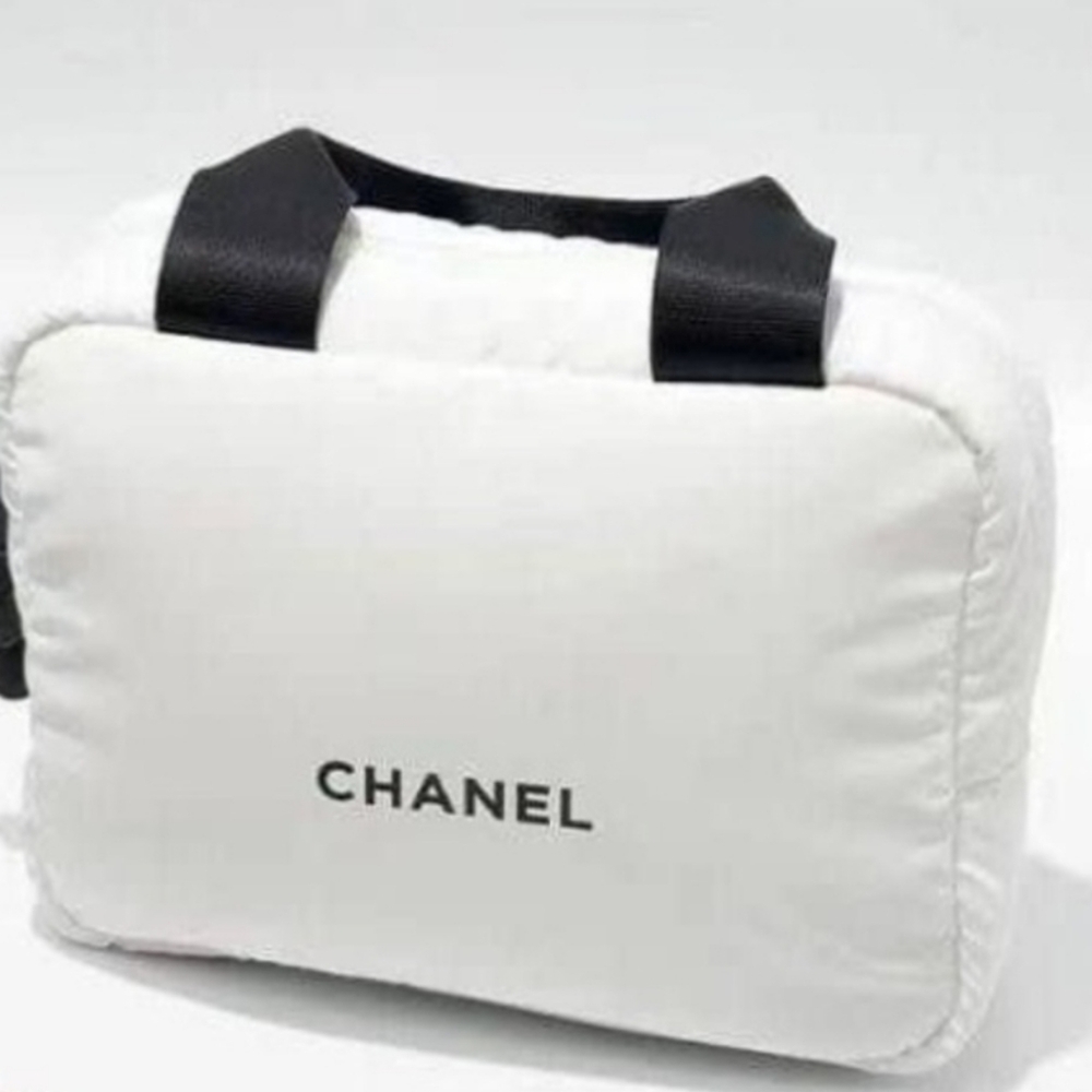 Chanel White Quilted Bag
